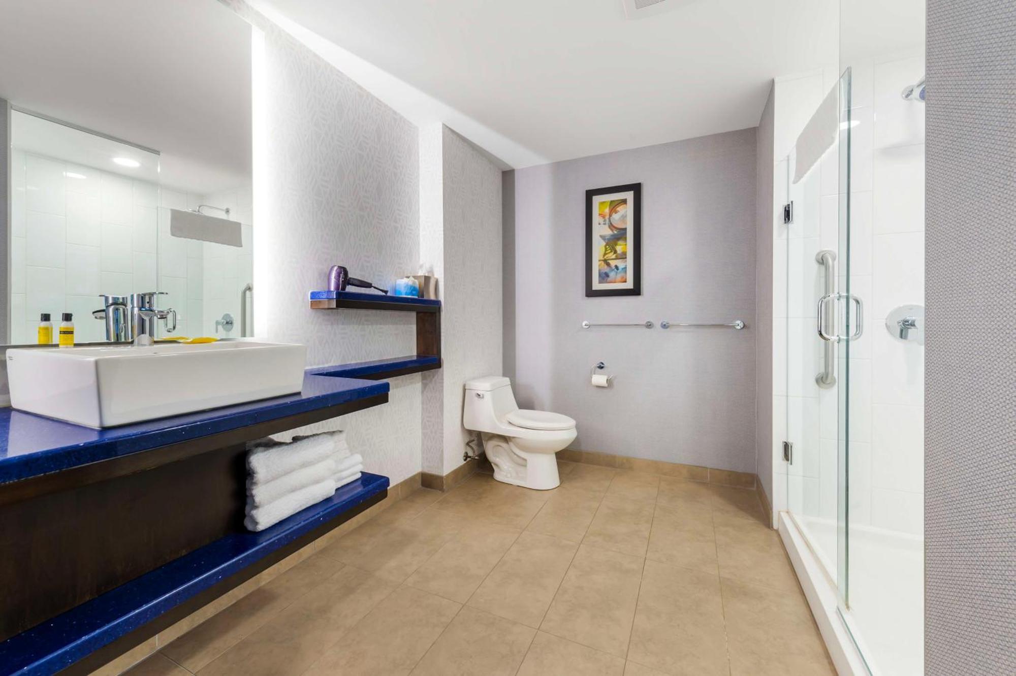 GLō Best Western Kanata Ottawa West Bagian luar foto