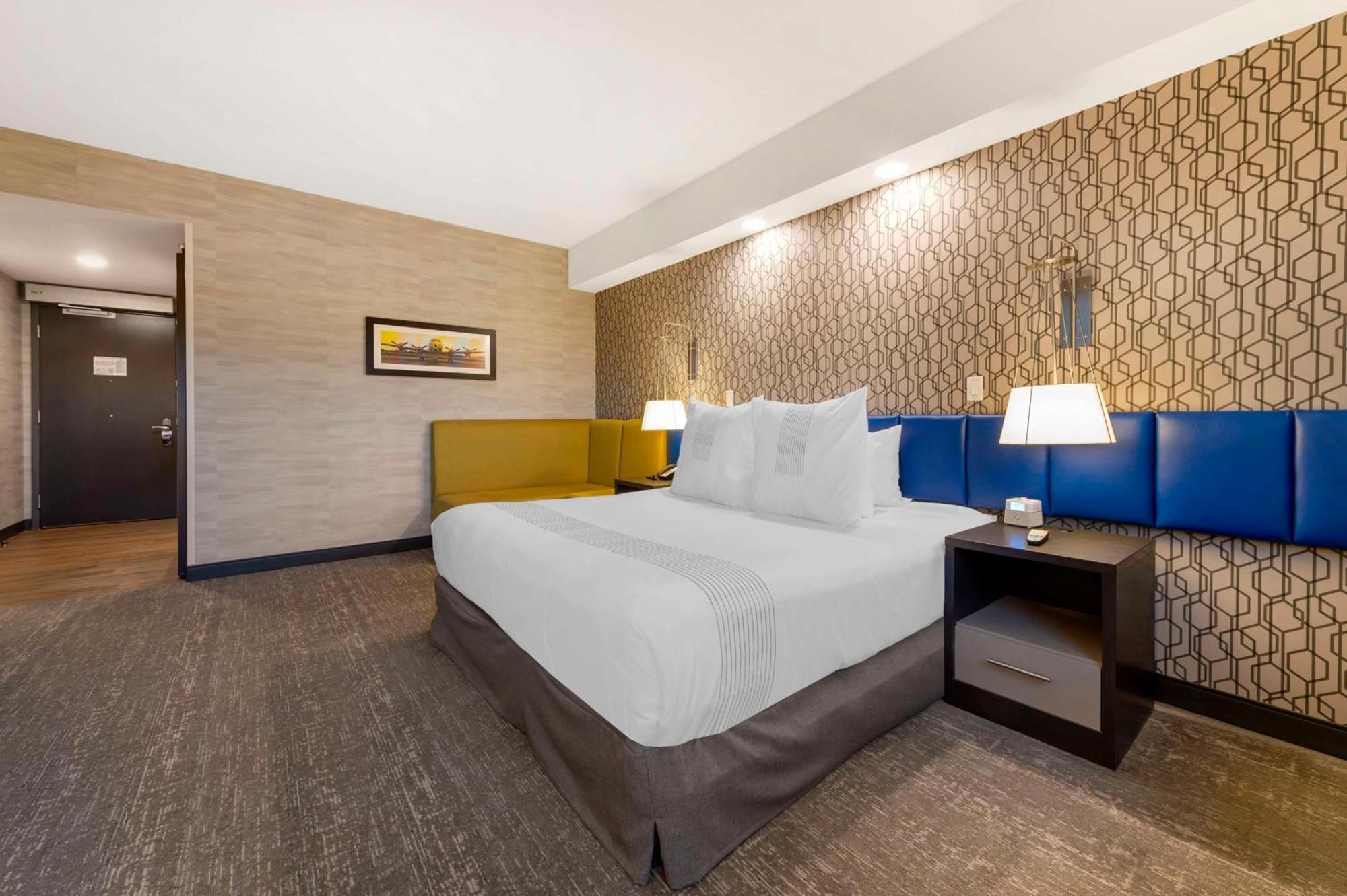 GLō Best Western Kanata Ottawa West Bagian luar foto