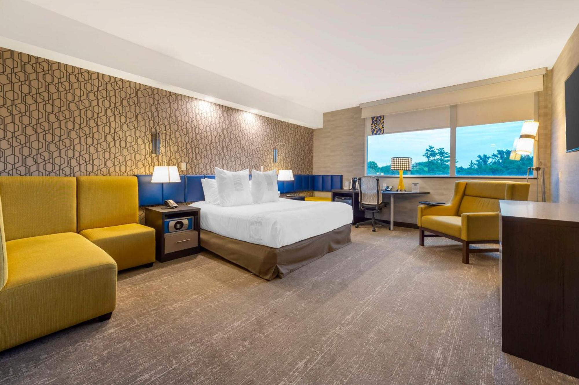GLō Best Western Kanata Ottawa West Bagian luar foto