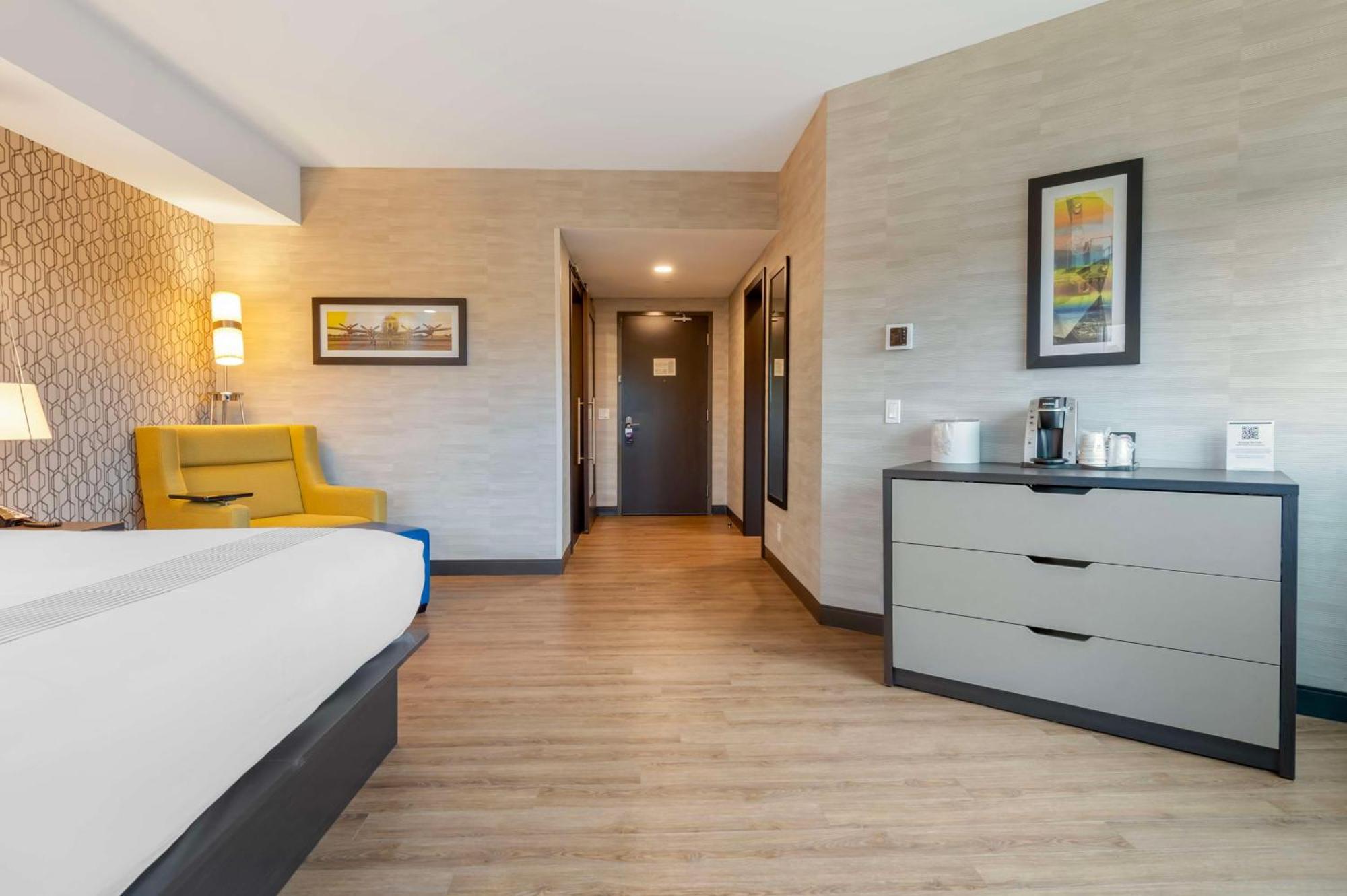 GLō Best Western Kanata Ottawa West Bagian luar foto