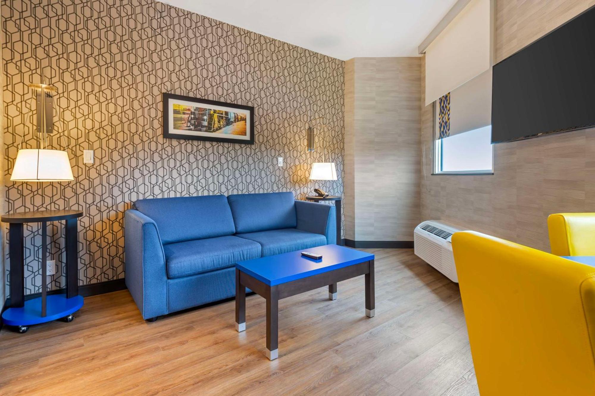 GLō Best Western Kanata Ottawa West Bagian luar foto