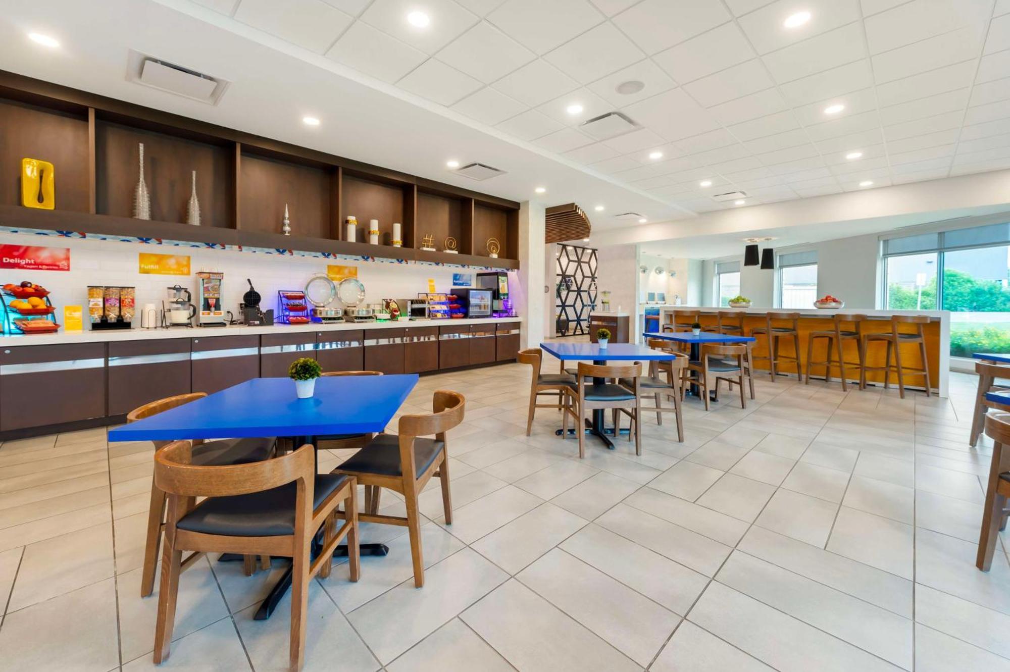 GLō Best Western Kanata Ottawa West Bagian luar foto